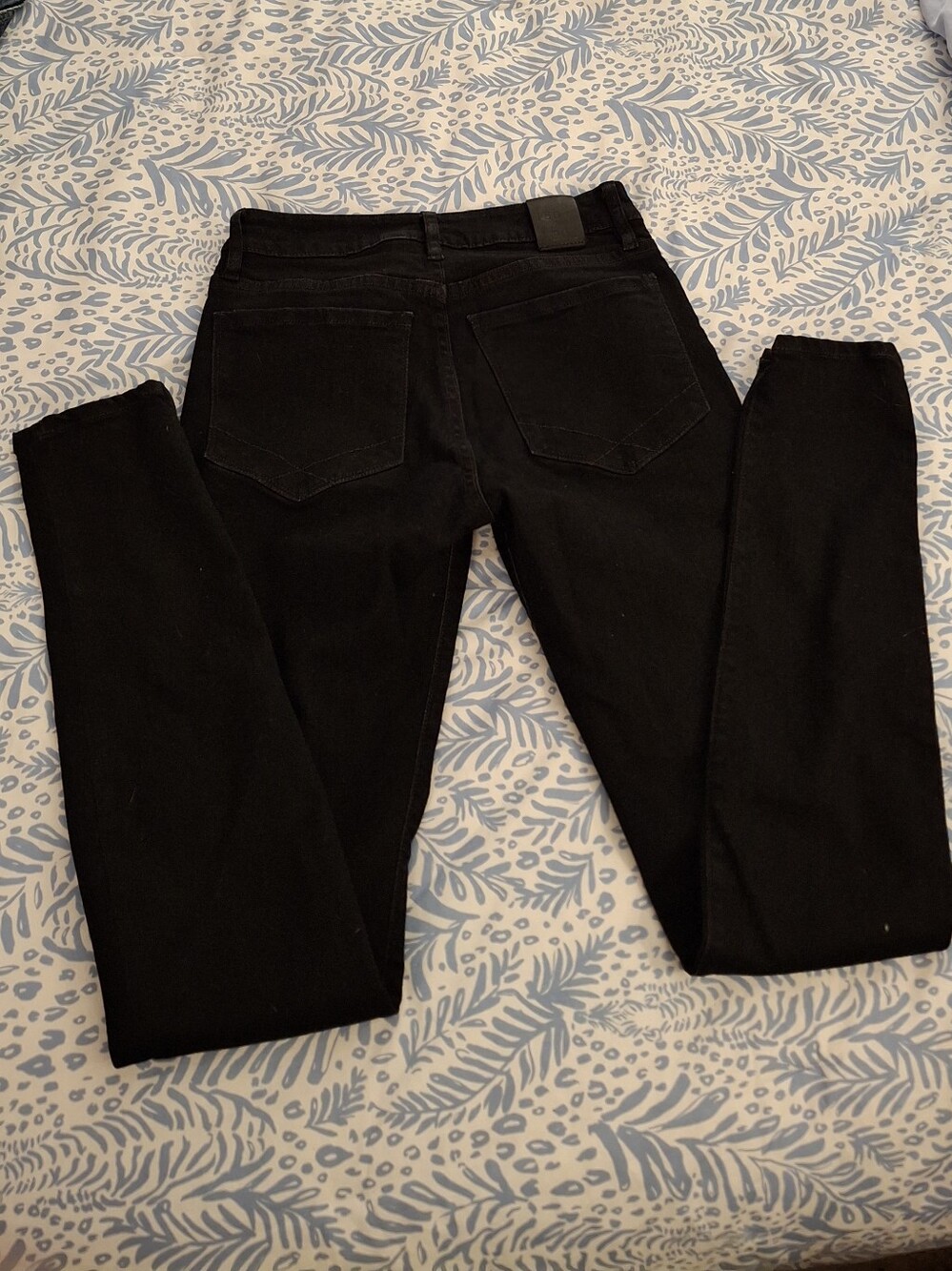 Women’s Black Raleigh Denim Skinny Jeans — Classic Stretch Skinny